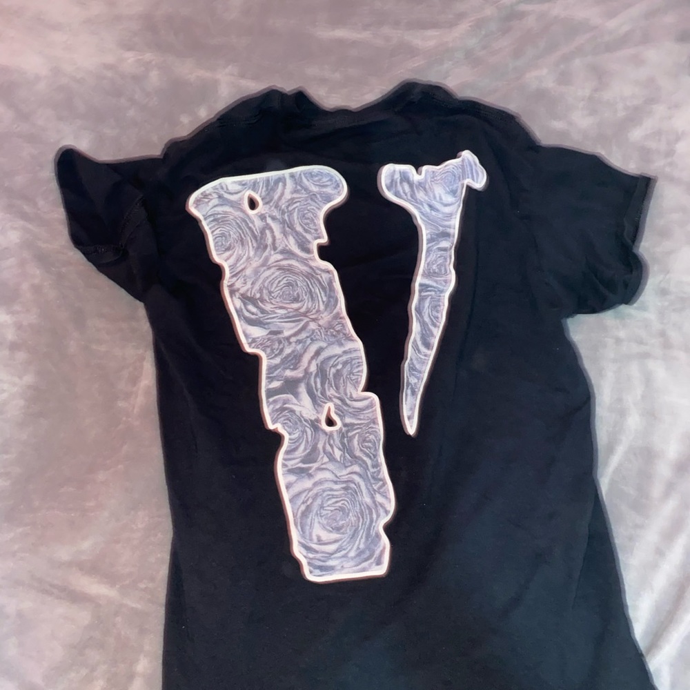 Vlone - Picture 2 of 2